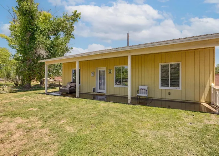 Private Acreage, Pet-friendly Yard! Haven Ferienhaus Gilbert