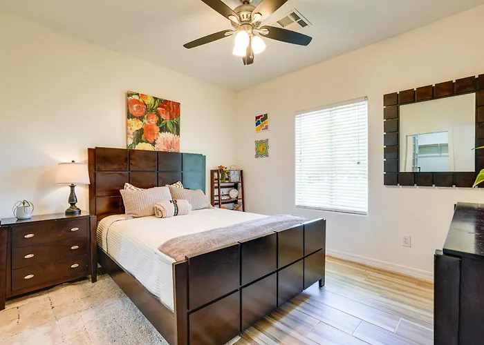 Private Acreage, Pet-friendly Yard! Haven Ferienhaus *