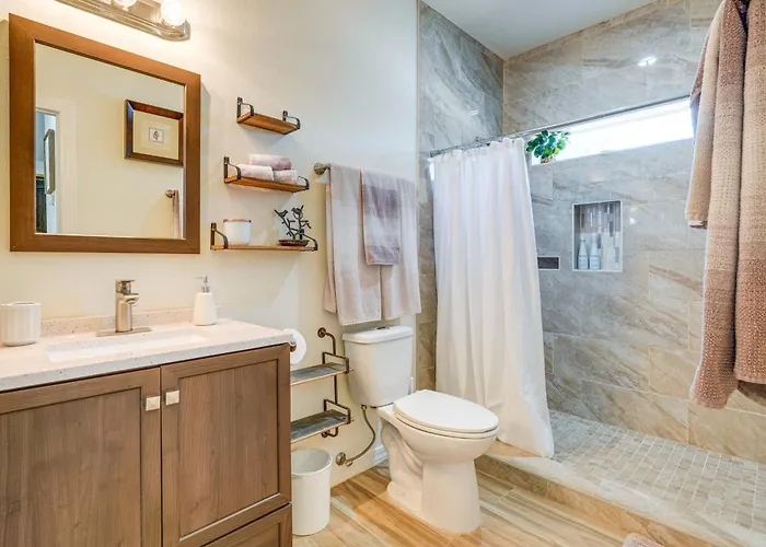 Private Acreage, Pet-friendly Yard! Haven Ferienhaus *