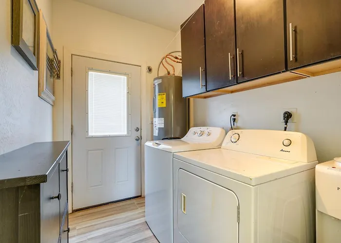 Private Acreage, Pet-friendly Yard! Haven * Gilbert