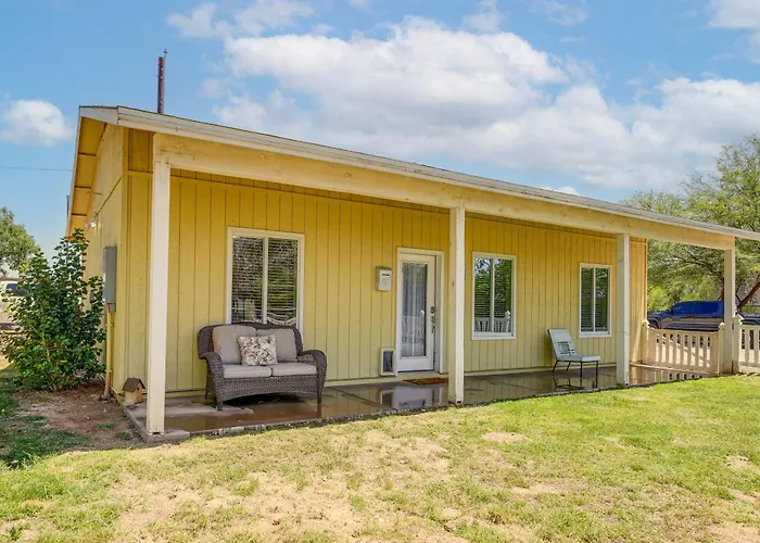 Ferienhaus Private Acreage, Pet-friendly Yard! Haven